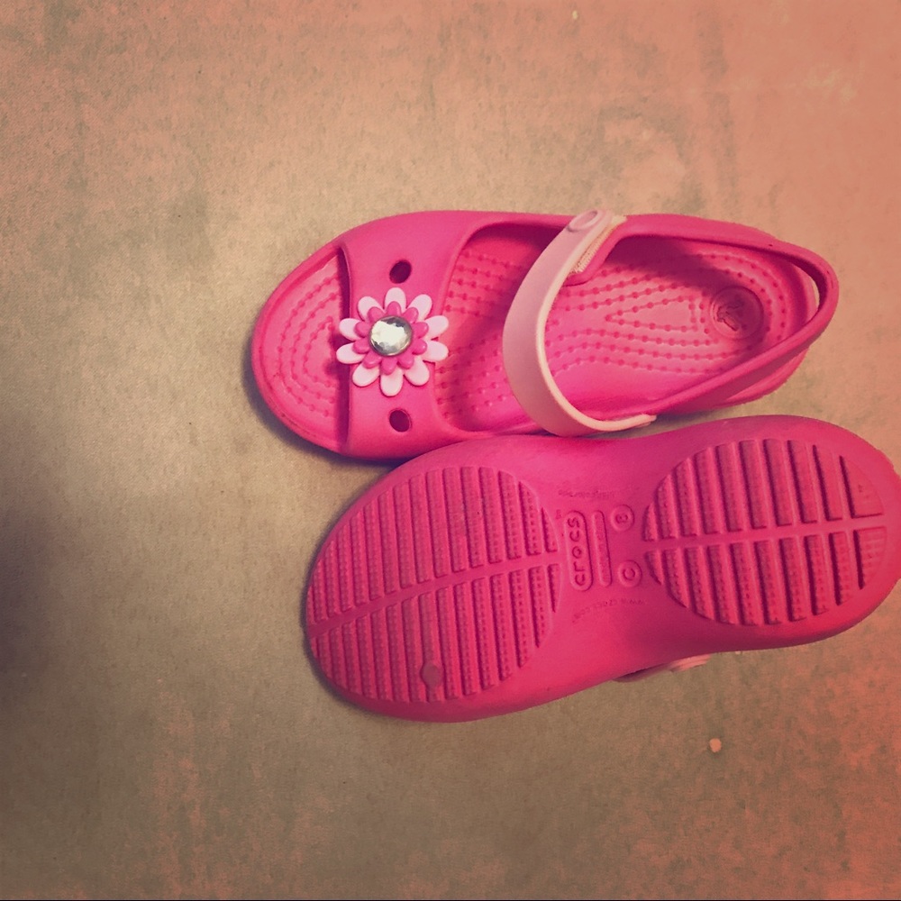 Toddler crocs